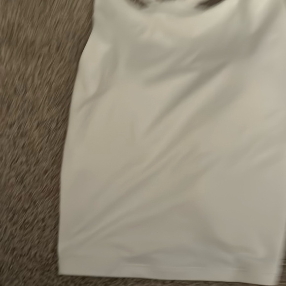 Bundle of tank tops from NikkiBikki and Glowmode - Picture 4 of 10